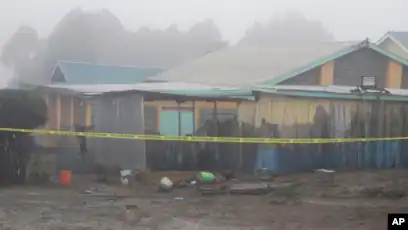 Kenya school fire k!lls 17 children
