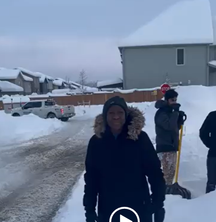 Nigerian woman expresses gratitude to the Almighty for experiencing snow abroad ❄️🙌