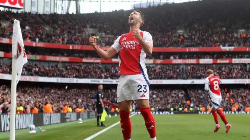Merino powers Arsenal past Chelsea
