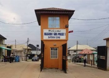Magodo Residents cry out, petition Sanwo-Olu over approval of construction 