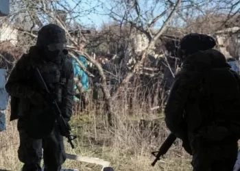 Diplomatic Tensions Deepen as Ukraine Peace Efforts Take a Chaotic Turn