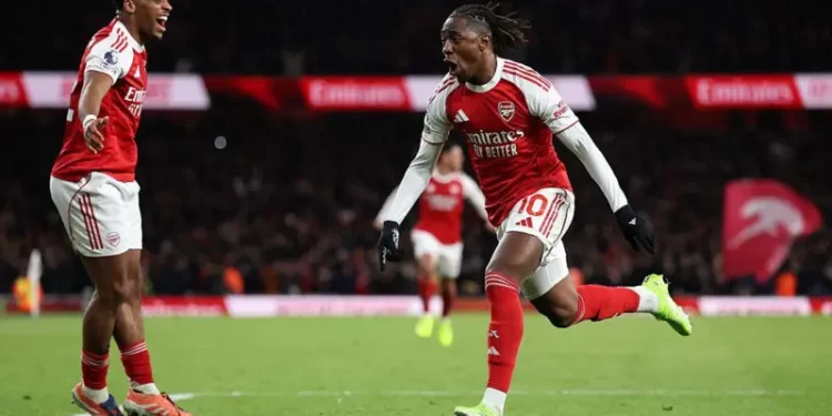 Unplayable Eze slaughters Spurs with first hat trick as Arsenal go six-point clear