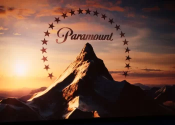 Paramount Challenges Netflix with Bold Warner Bros Bid