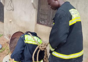 Fire Service rescues 27-yr old man from well in Ogbomoso