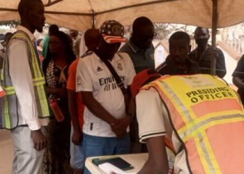 FCT poll: Voting begins at AMAC PU