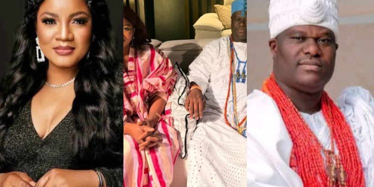 Actress shows gratitude as Ooni of Ife leaves Palace to see movie in cinema