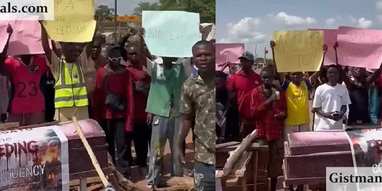 ‘No Election Until Killings Stop’ — Youths Shut Down APC Primary With Coffin