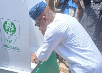 Oyebanji alongside wife exercises Franchise , urges Patience with INEC