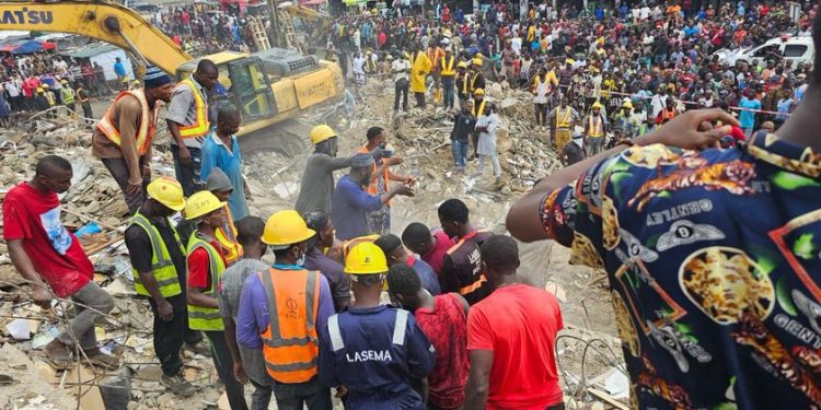 One dead, 10 rescued in Lagos building collapse