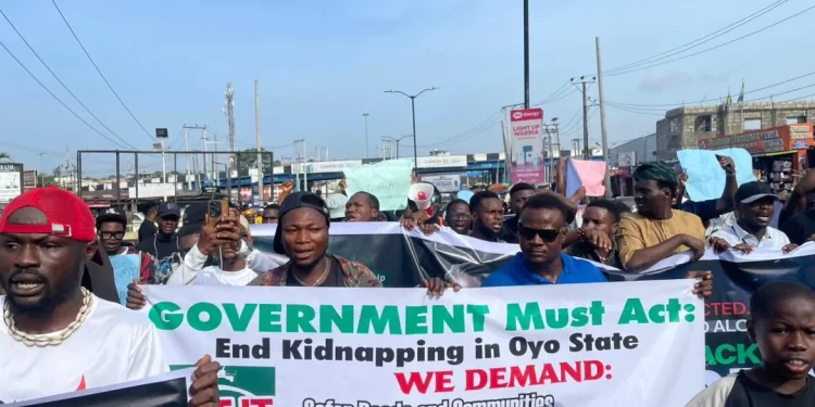 Protests spread across Oyo, Ogun over abducted pupils, teachers