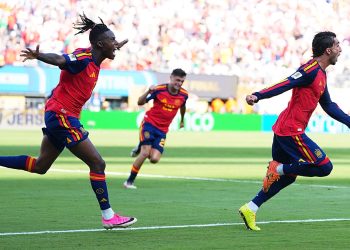 Spain dominate Argentina to win World Cup