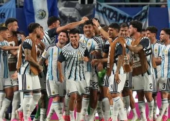 Argentina survive Cape Verde scare to reach World Cup last 16