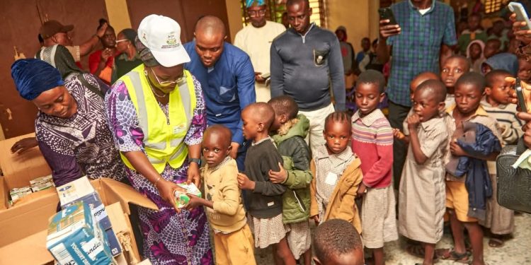 Sanwo-Olu flags off Renewed Hope school feeding programme in Badagry