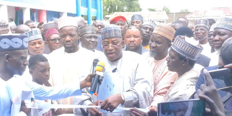 Bauchi 2027: APC Guber Candidate Distributes 600,000 Bags of Fertiliser to Supporters