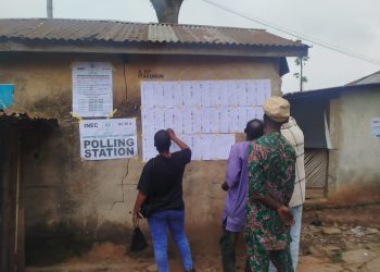 Osun Decides: Electorate Check Names at Ilesa West Polling Unit