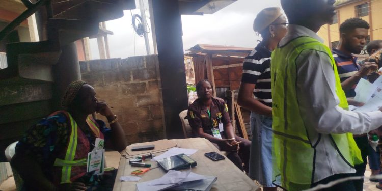 Osun Decides: INEC Official Educates Voters at Ilesa West Polling Unit