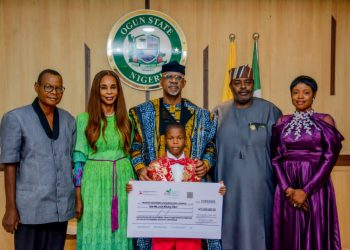 Oluremi Tinubu Fulfils N10m Pledge to 12-Year-Old Ogun Artist