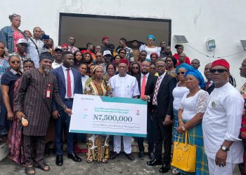 Kalu Facilitates FG Cash Grants for 500 Entrepreneurs in Abia North