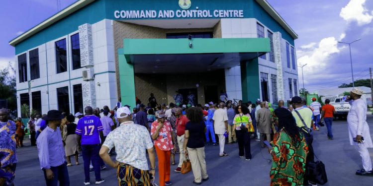 Guild of Editors Tours Mbah’s Projects, Says ‘There’s Solid Infrastructure on Ground’