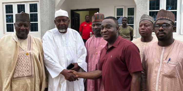 Sokoto Govt Gives N38.25m, Grains to Families of Fallen Soldiers